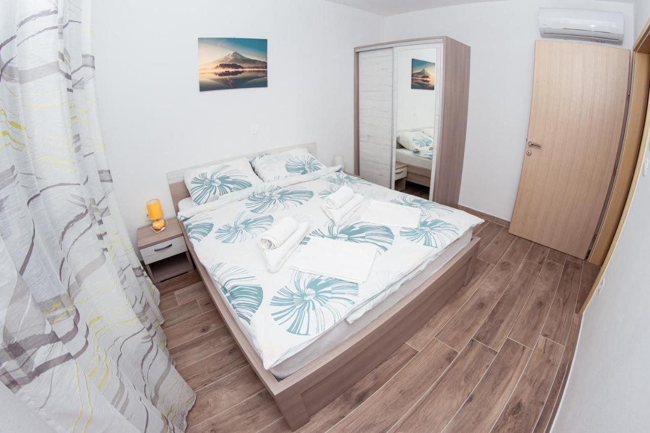 Apartmani Mijo, Biograd Na Moru Exterior photo