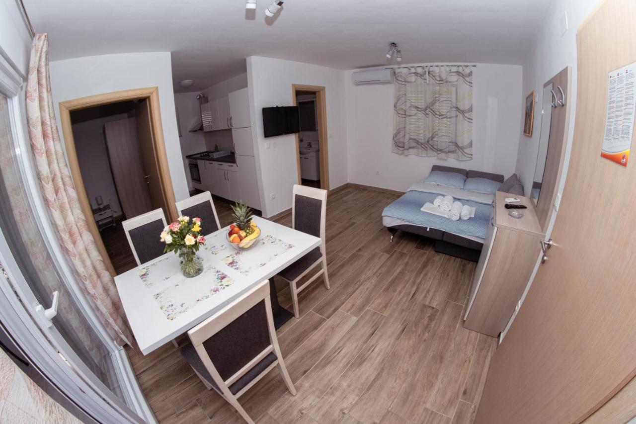 Apartmani Mijo, Biograd Na Moru Exterior photo