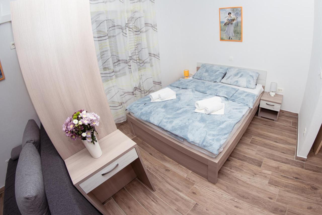 Apartmani Mijo, Biograd Na Moru Exterior photo