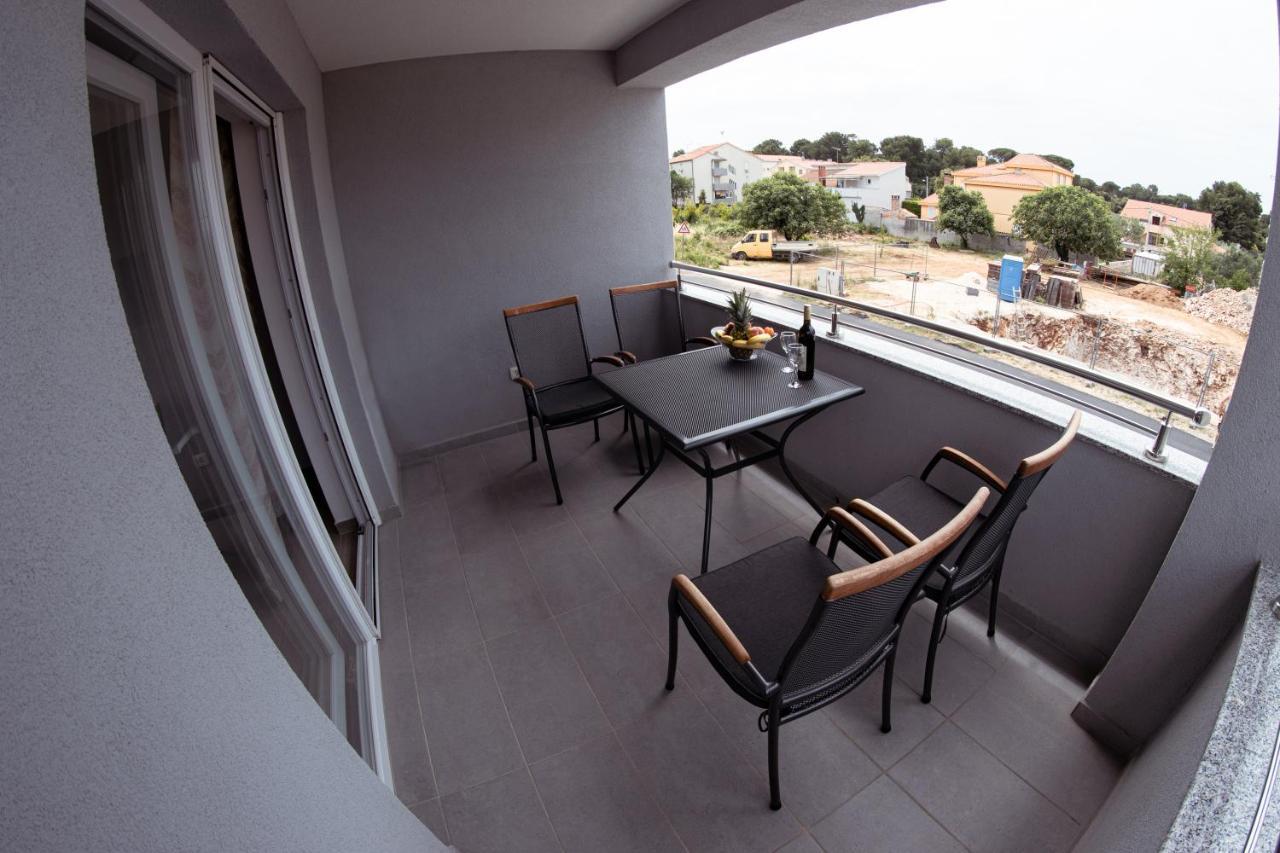 Apartmani Mijo, Biograd Na Moru Exterior photo