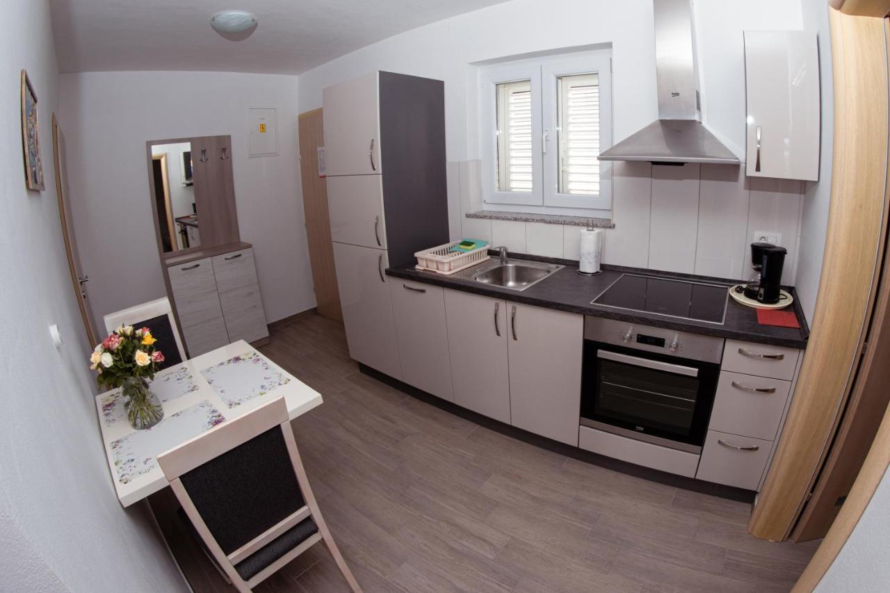 Apartmani Mijo, Biograd Na Moru Exterior photo