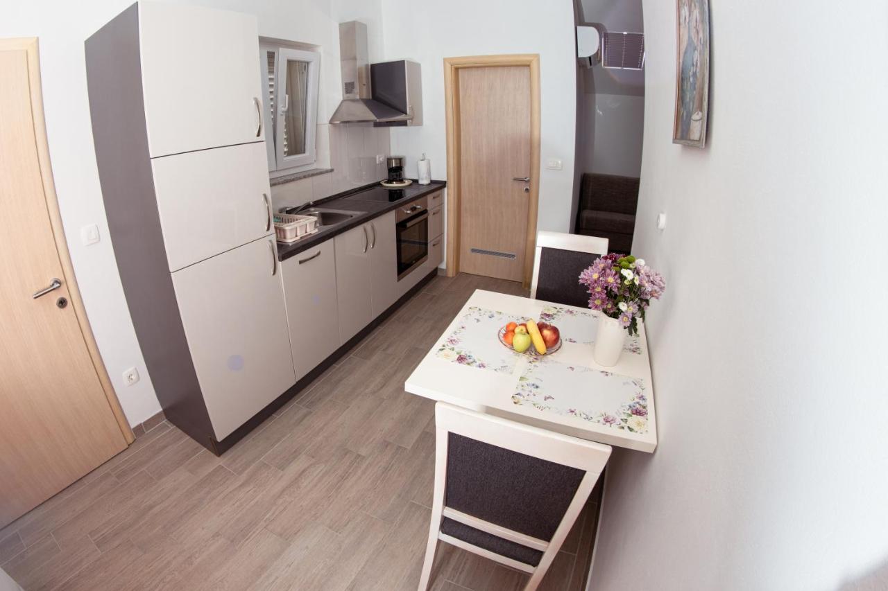 Apartmani Mijo, Biograd Na Moru Exterior photo