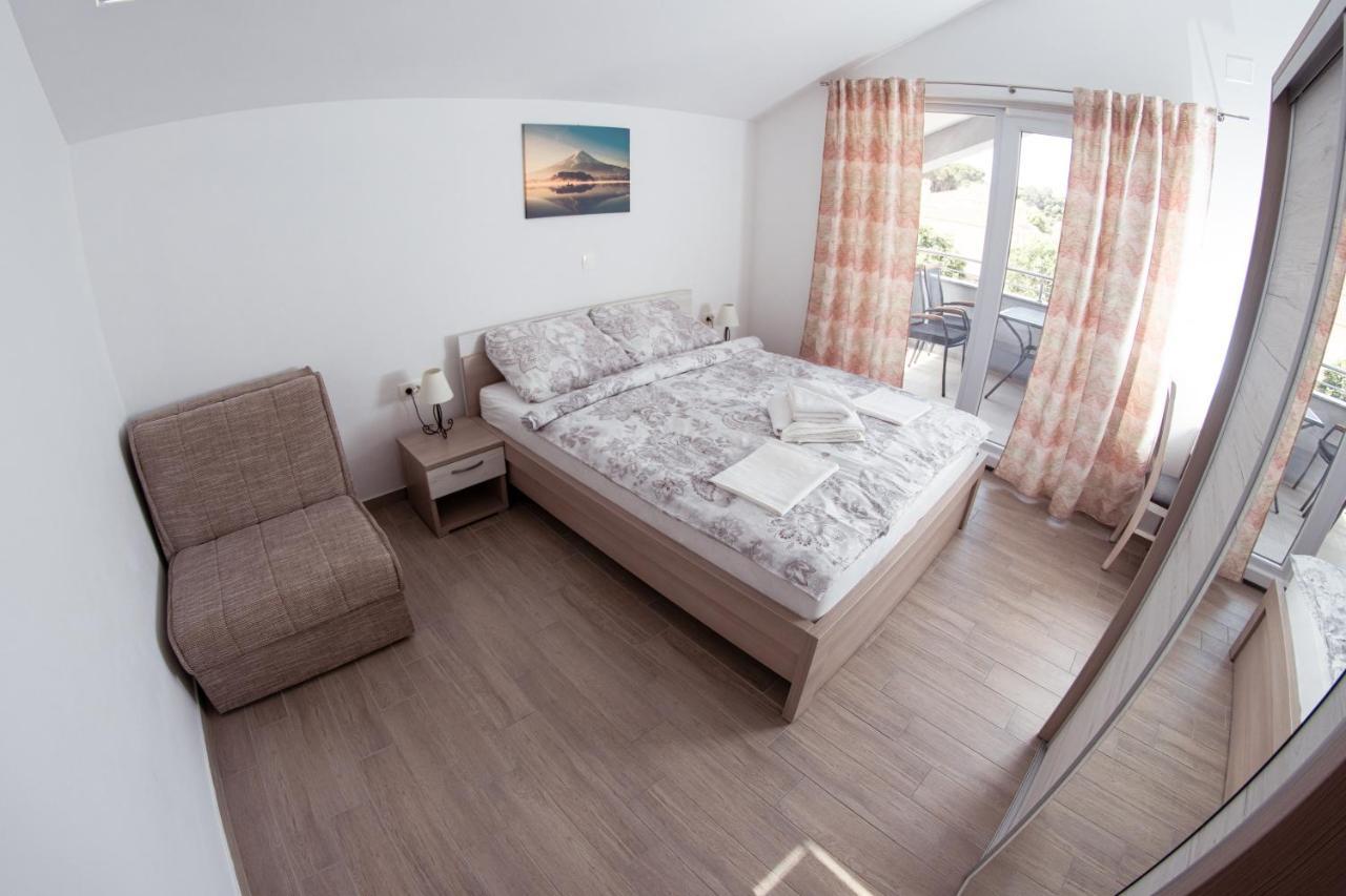 Apartmani Mijo, Biograd Na Moru Exterior photo