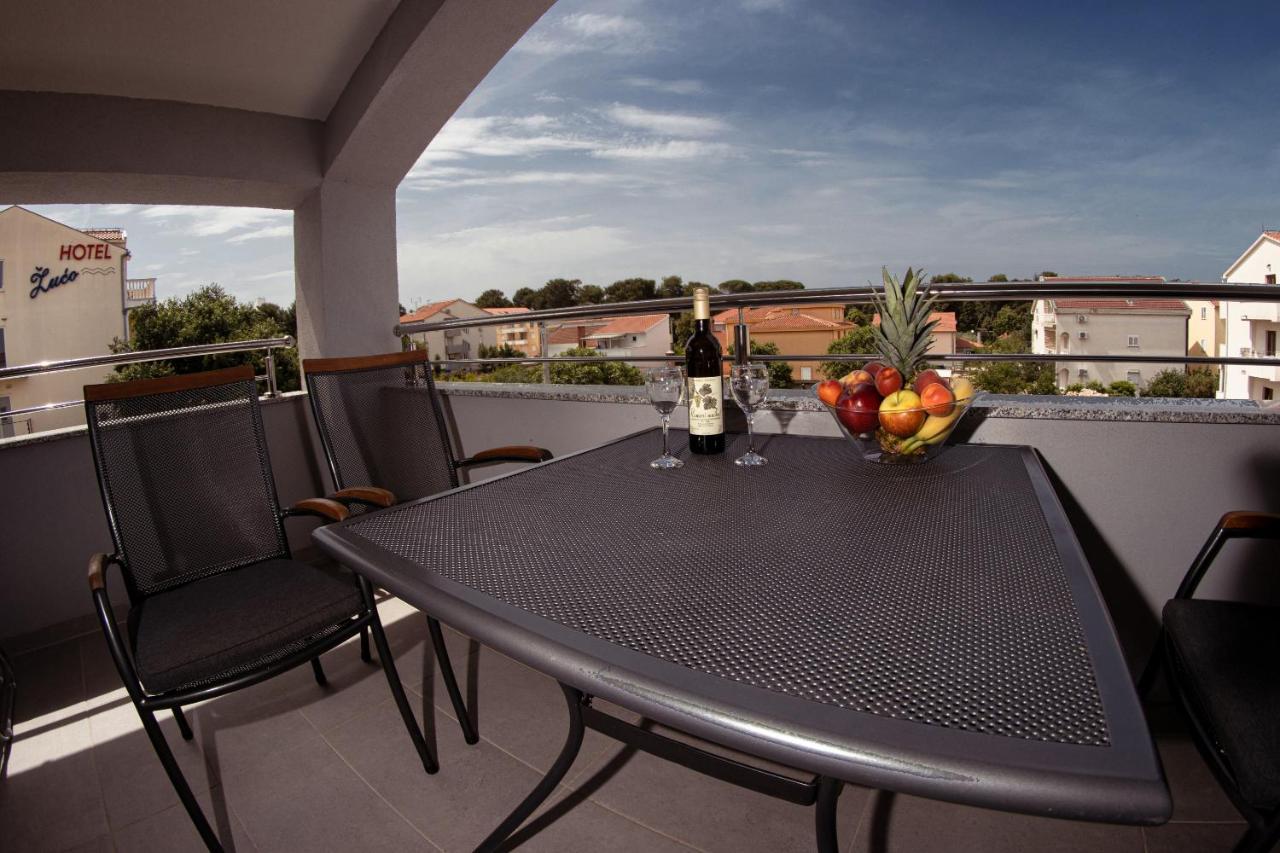 Apartmani Mijo, Biograd Na Moru Exterior photo