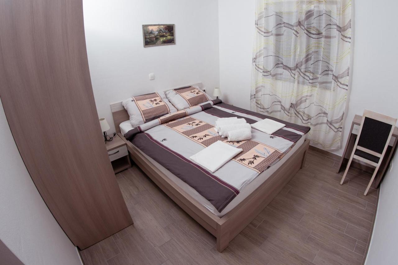 Apartmani Mijo, Biograd Na Moru Exterior photo