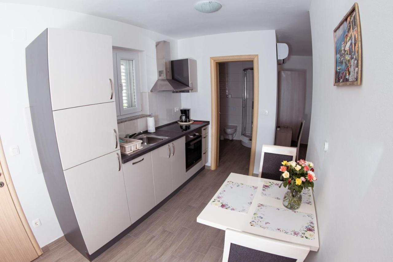 Apartmani Mijo, Biograd Na Moru Exterior photo