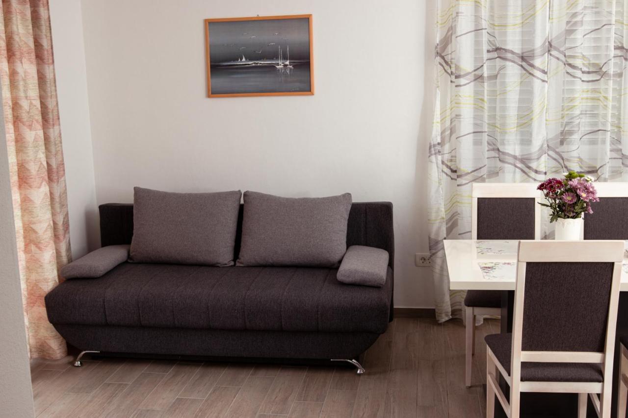 Apartmani Mijo, Biograd Na Moru Exterior photo
